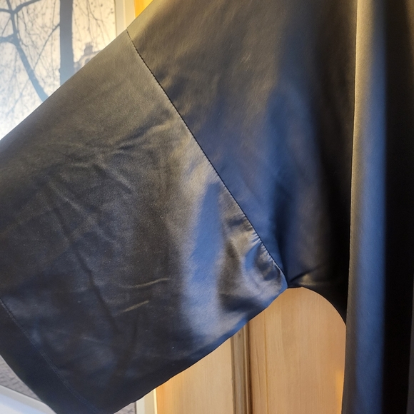 Doll Kills Kimono Style Satin Robe - Picture 3 of 7